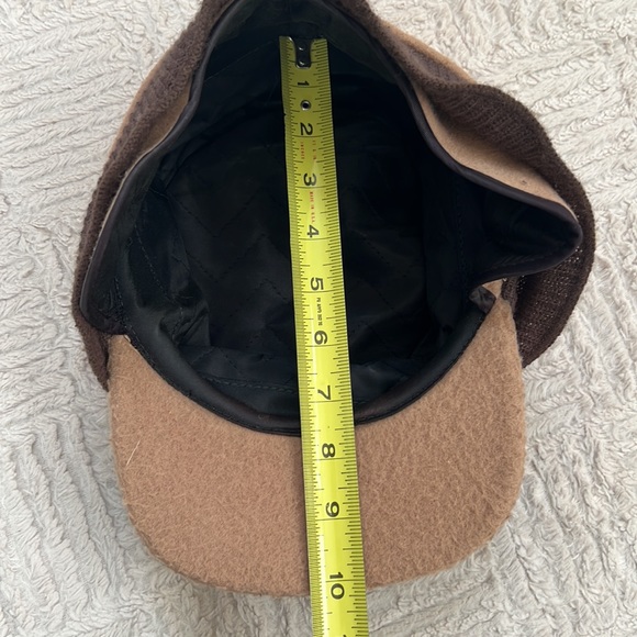 Men’s vintage winter hat cap with gold down ear warmer flaps in tan beige brown - Picture 13 of 16